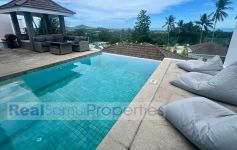 Detached 3-bed stand-alone sea view pool villa in Chaweng